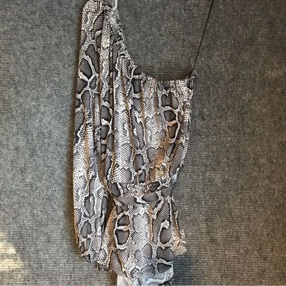 Michael Michael Kors Plus Size 1X & 2X One Shoulder Belted Python Tunic NWT - Picture 11 of 16